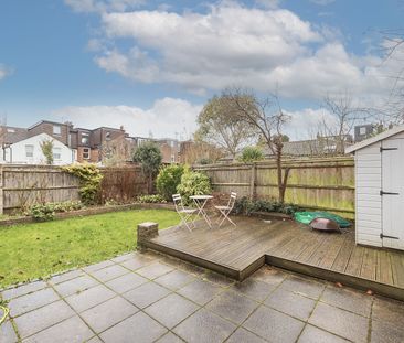 Available unfurnished from 10/11/2025 - Photo 1
