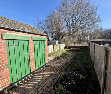 Aberford Road, Wakefield, Stanley - Photo 5