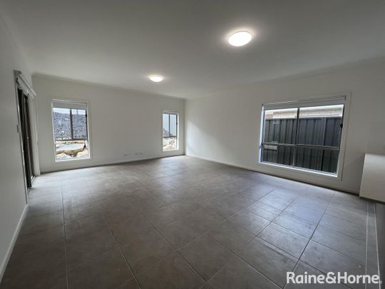 4 Bedroom Family Home! - Photo 1