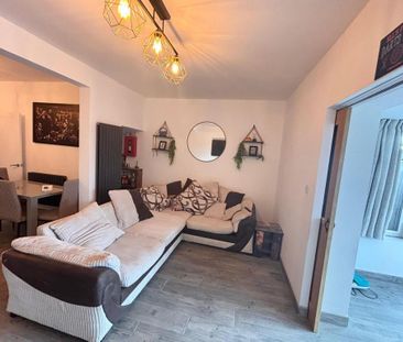 3 bedroom terraced house to rent - Photo 4