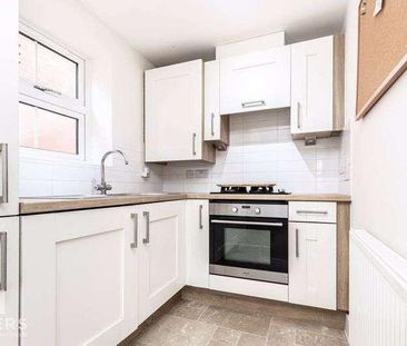 Lowther Road, Charminster, BH8 - Photo 5