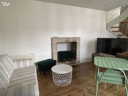 PONT-AVEN, centre-ville, duplex à louer Place Julia, au c?ur de la cité des peintres, vue enso... - Photo 1