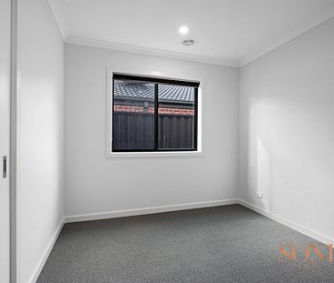 Brand New Family Home in the Heart of Mernda! - Photo 4