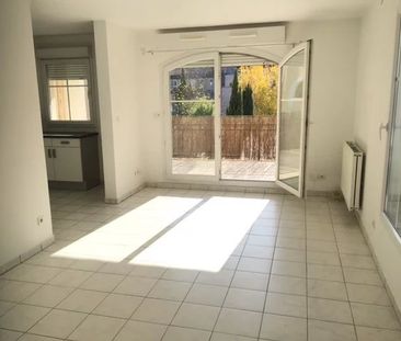 Location Appartement 3 pièces 61m² AUBAGNE 13400 - Photo 2
