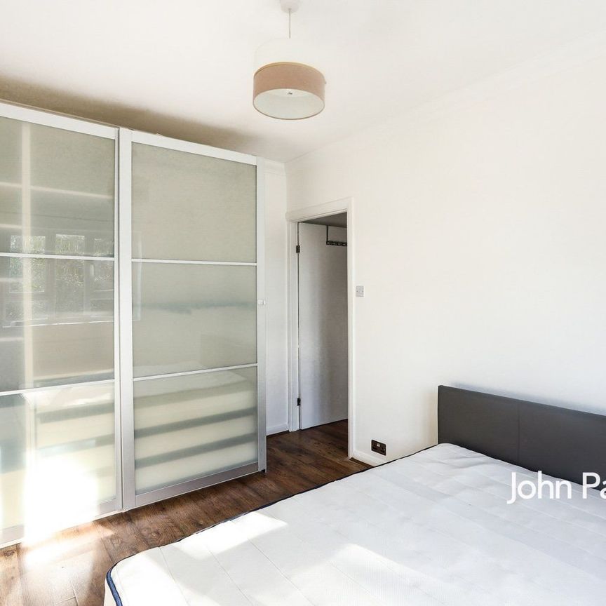 Charlton Road, London, SE7 - Photo 1