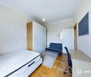 3 bedroom apartment to rent - Photo 4