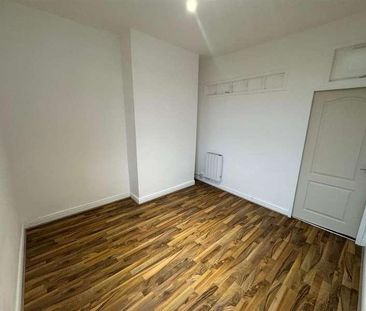 Moulson Terrace, Denholme, Bradford, BD13 - Photo 6