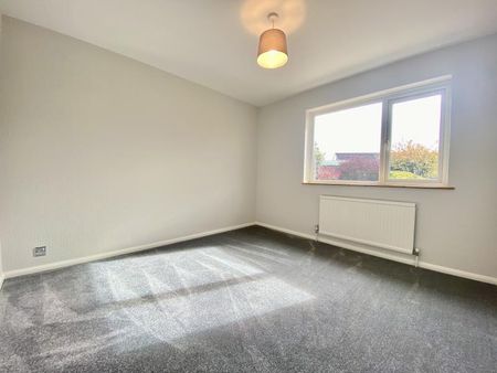 4 bedroom semi-detached house to rent - Photo 5