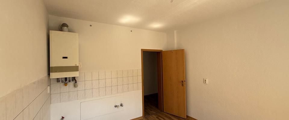 Zentrumsnah - großzüge, helle 3- Raum DG Wohnung - Photo 1