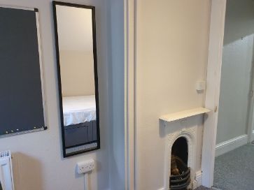 5 bedroom house, 1 en-suite - Photo 3