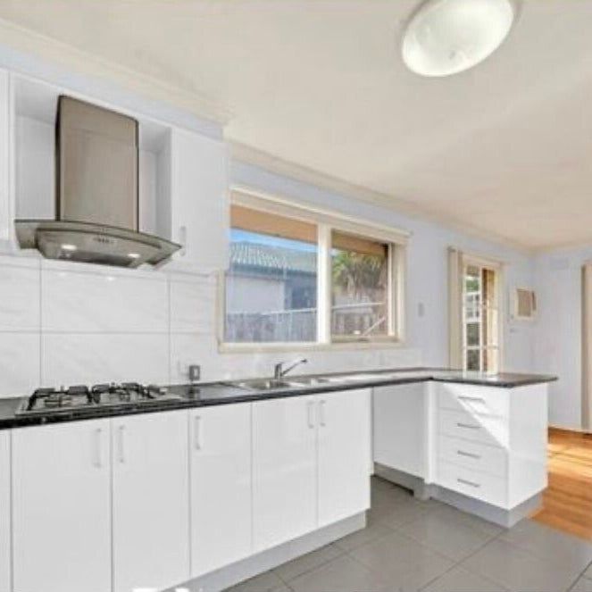 Endeavour Hills - Photo 1