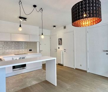 Appartement te huur in Antwerpen voor € 900 met 1 slaapkamer - Foto 4