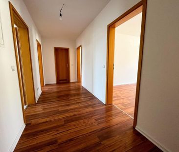 **Frisch sanierte 3-Zimmer-Wohnung in Bestlage am Karl-Heine-Kanal** - Photo 5