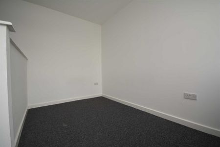 1 bed Flat for Rent - Photo 3