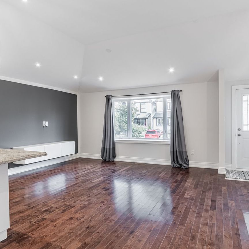 For Lease - 29 Morland Road Unit# Main, Toronto, Ontario - Photo 1