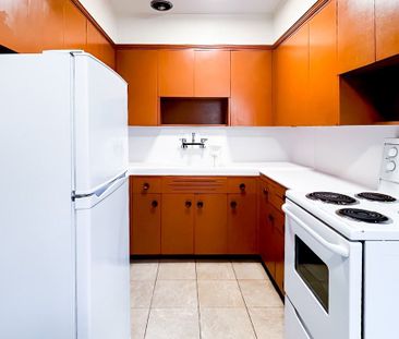1925 Nelson Street apartment — Vancouver, BC (1-Bedroom) - 1 Bedroom - Photo 2