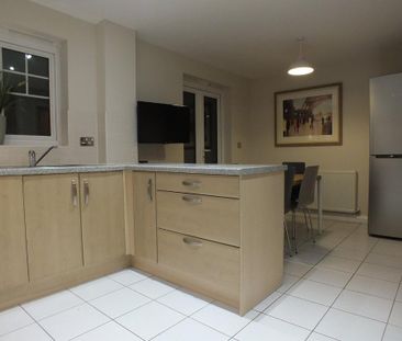 1 bedroom in a house share to rent - Photo 5