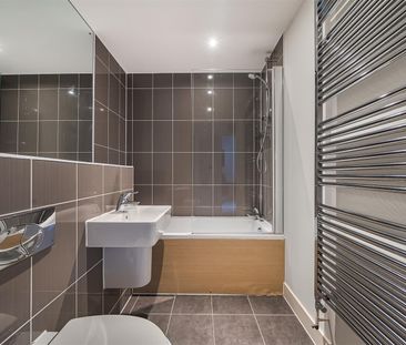 Gas Ferry Road, Bristol - Photo 1