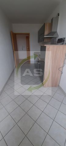 WoHlFüHlWoHnUnG in Cainsdorf mit EBK - Photo 5