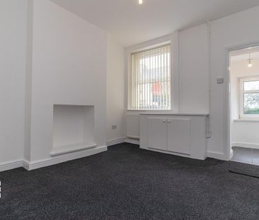 2 bedroom house to rent - Photo 1