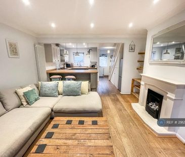 2 bedroom terraced house to rent - Photo 1