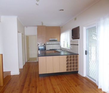 Well maintained family home! - Photo 4