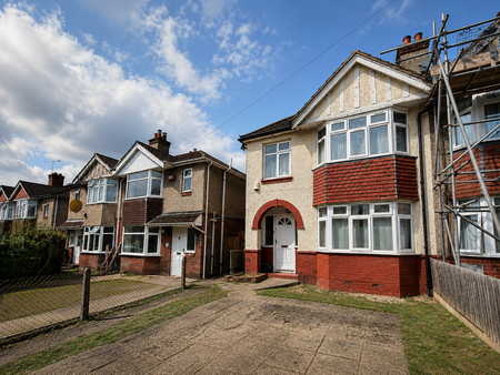 1 bedroom semi-detached house to rent - Photo 4