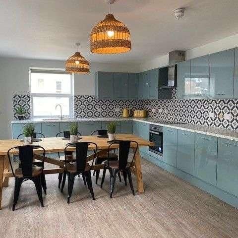 Kamran House, DN1 - Photo 1