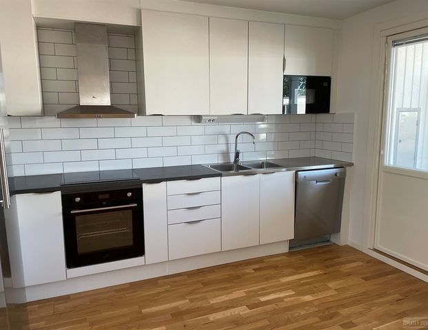 Mildvädersgatan 21 - Photo 1