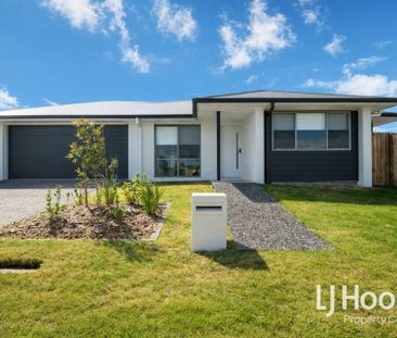 Smart Design, Modern Style & Low-Maintenance Living - Photo 6