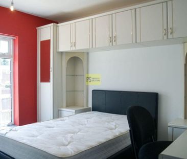 5 bedroom terraced house to rent - Photo 4