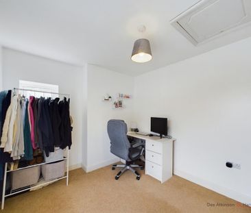 2 bedroom terraced house to rent - Photo 5