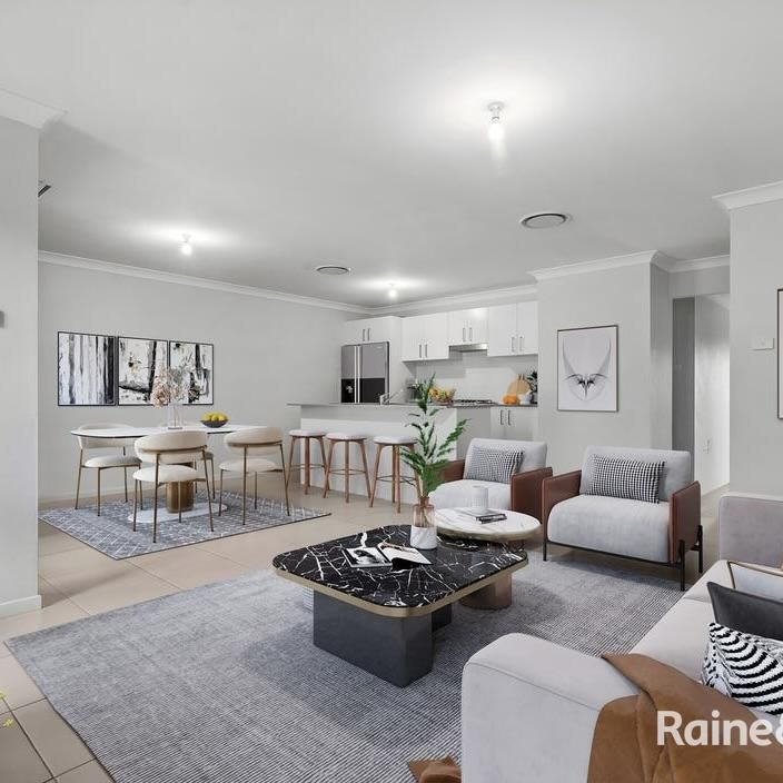 Modern Family Home in a Prime Bardia Location - Photo 1