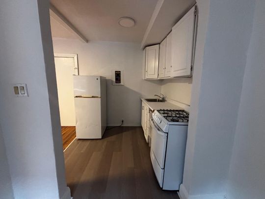 For Lease - 2449 Queen Street Unit# 3, Toronto, Ontario - Photo 1