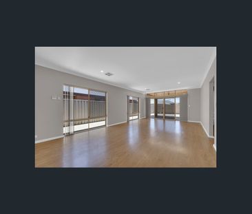 REFURBISHED 3x2 + THEATRE LOCATED IN THE SOUGHT-AFTER ANCHORAGE EST... - Photo 4