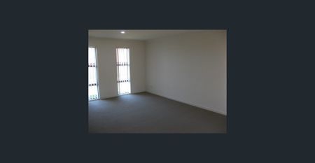 Air Conditioned Private 4 Bedroom Home - Photo 2