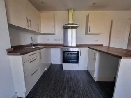 2 bedroom flat to rent - Photo 4