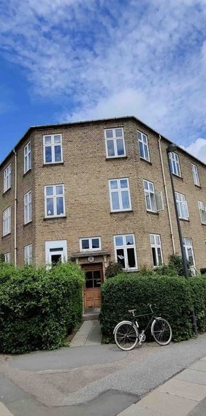 Rigtig dejlig lejlighed med en god beliggenhed | Vanløse - Photo 1