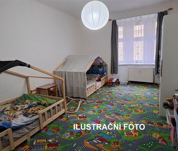 Pronájem bytu 2+1 72 m² - Fotografie 1