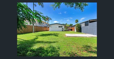 Beachside Living Made Easy - Photo 5