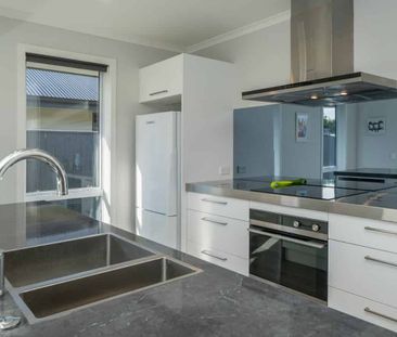 6 Carmello Grove, Richmond - Photo 5