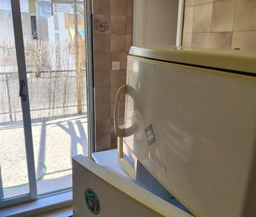 Studio/Γκαρσονιέρα για ενοικίαση Ευελπίδων - Δικαστήρια (Κυψέλη) - Photo 2