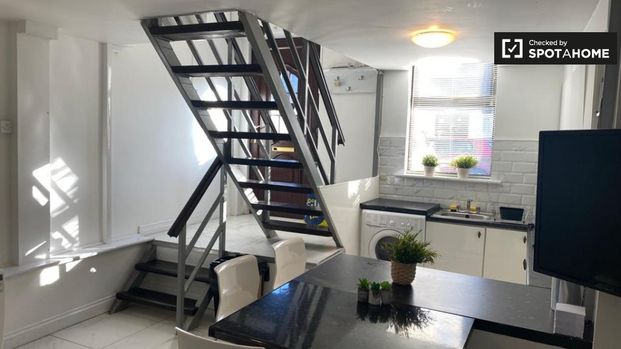 2-bedroom house for rent in South City Centre, Dublin - Photo 1