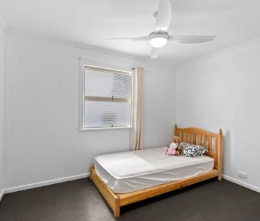 Renovated Haven in a Quiet Cul-de-sac - Photo 6