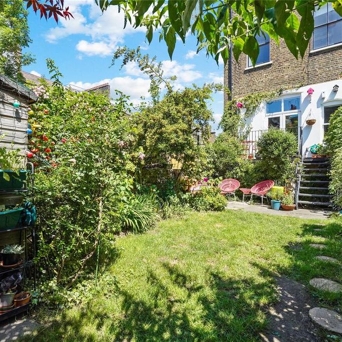 3 bedroom apartment to rent - Photo 1