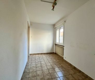 Grand appartement de 5,5 pièces au rez-de-chaussée - Photo 4