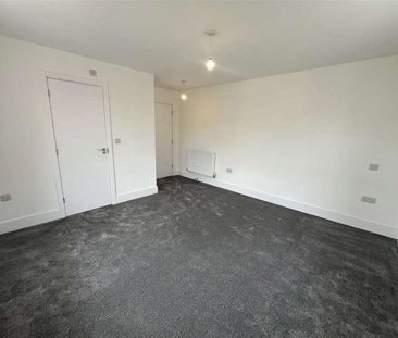 Archers House, Archery Gardens, St. Leonards-on-sea, East Sussex, TN38 - Photo 3