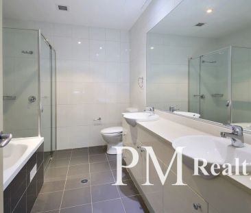Spectacular North Facing Apartment - Photo 4