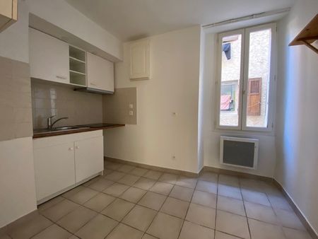 Location Appartement 2 pièces 45m² HYERES 83400 - Photo 3
