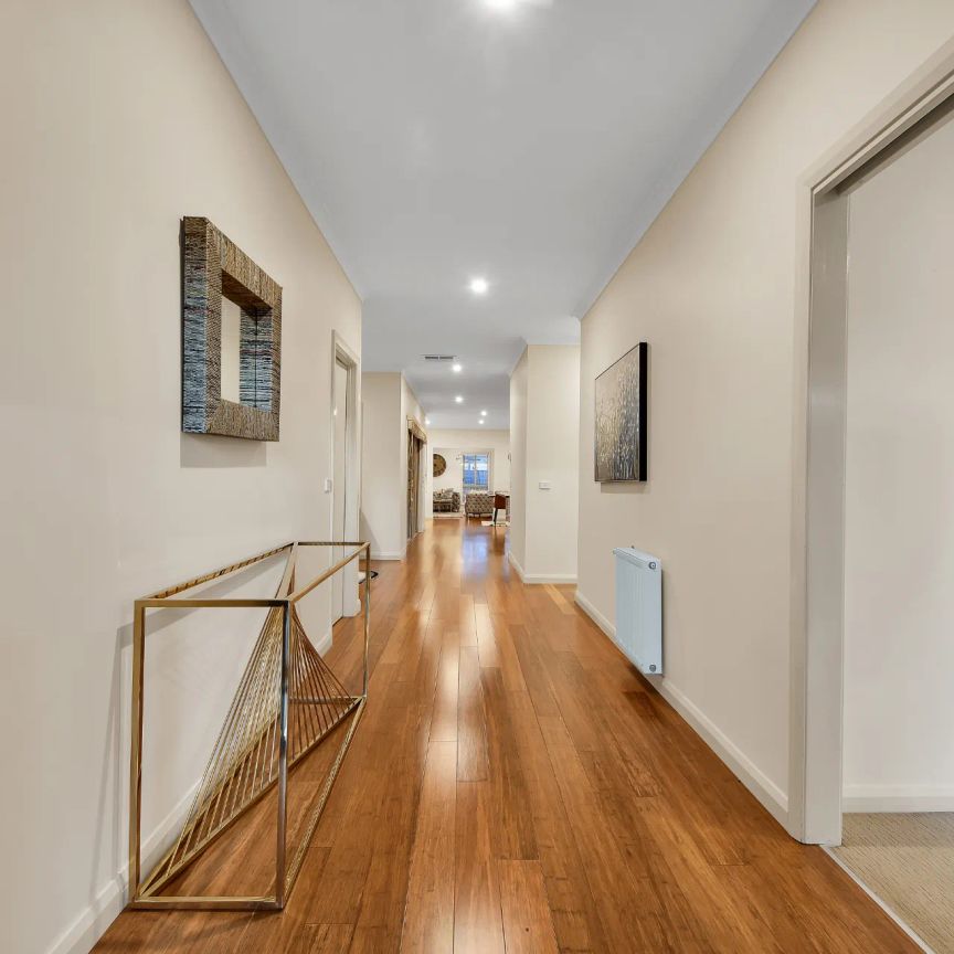 6 Eltham Parade, - Photo 1